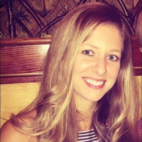 Meet your Posher, Brooke - Picture 1 of 1